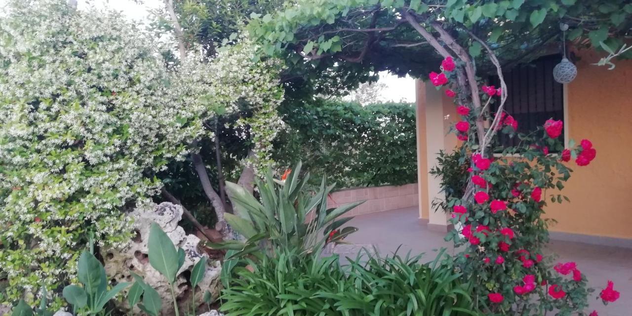 Villetta Dote Casarano Bagian luar foto