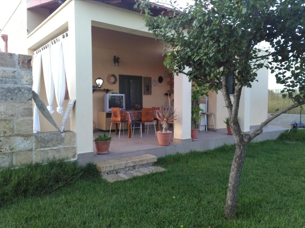 Villetta Dote Casarano Bagian luar foto